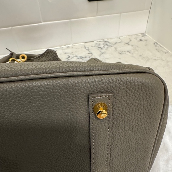 Mille Gabrielle 30cm Gray bag plus charm - Picture 16 of 16